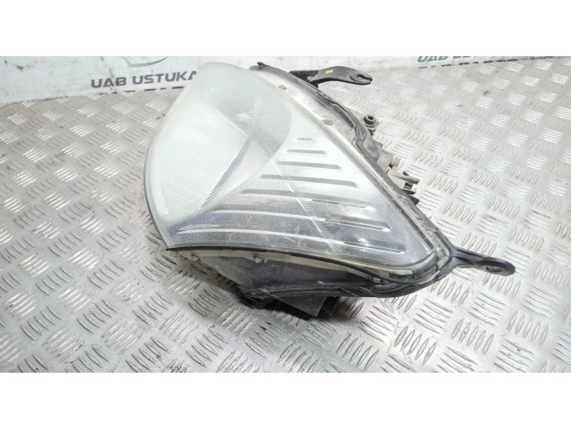 Передняя фара