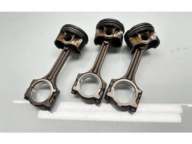 Поршень с шатуном Renault Clio IV