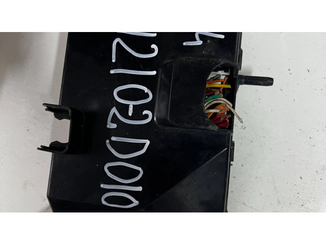 Pojistková skříňka 91273-2C130 Hyundai Scoupe 2010