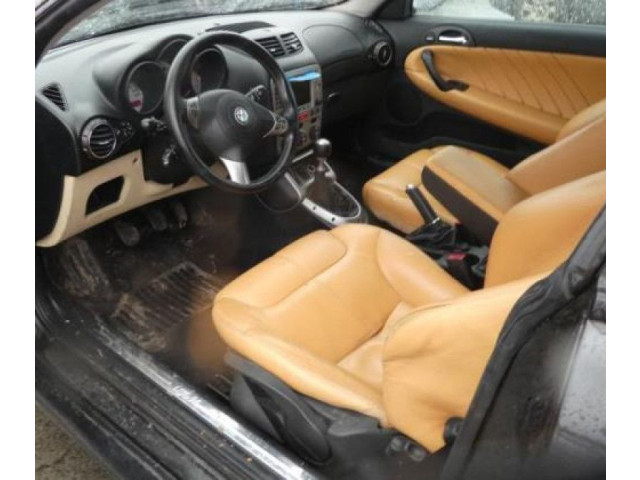 Зеркало электрическое        Alfa Romeo GT   -  года   