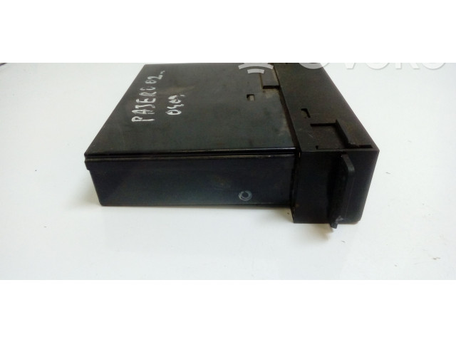 Блок управления климат-контролем MR958005, 1465700022 Mitsubishi Pajero