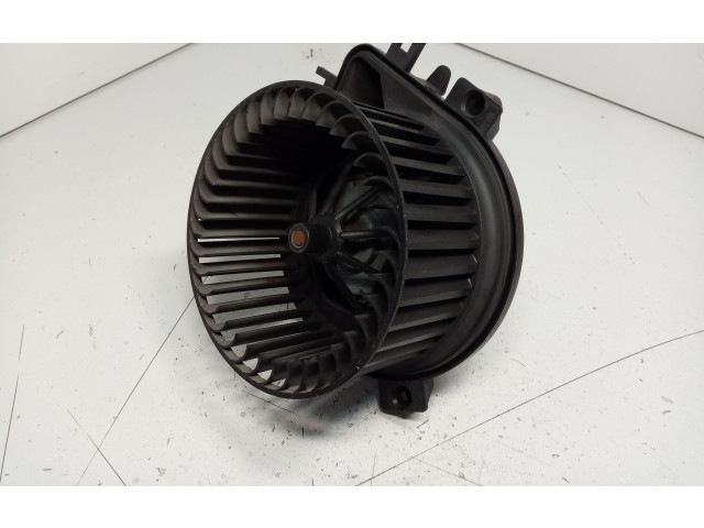 Вентилятор печки    67326935371   Mini One - Cooper R50 - 53