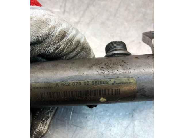 Топливная рампа A6420700695   Mercedes-Benz ML W164   для двигателя OM 642.940