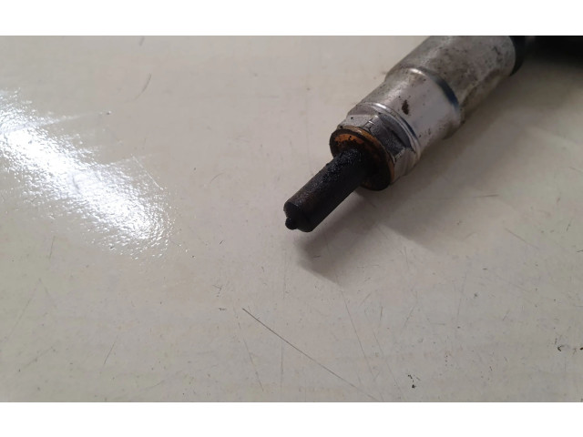 Форсунка 16613AA030    Subaru Outback  EE20Z 