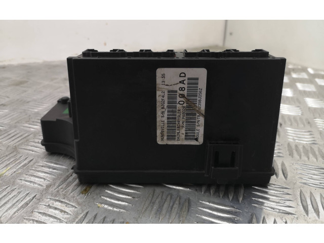 Pojistková skříňka P68028008AD, BJG2F4L2 Dodge Avenger 2010