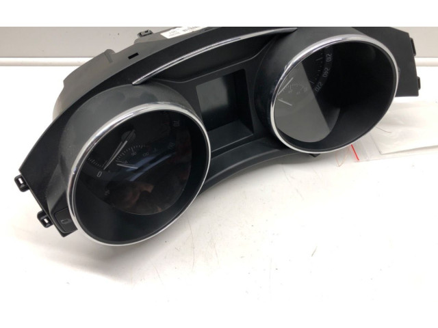 Панель приборов 3T1920841J   Skoda Superb B6 (3T)       