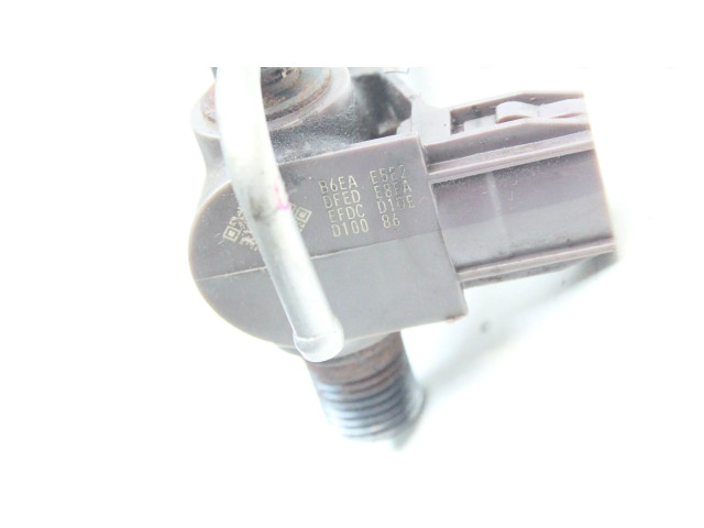 Vstřikovač 16613AA040 Subaru Outback (BS) EE20Z