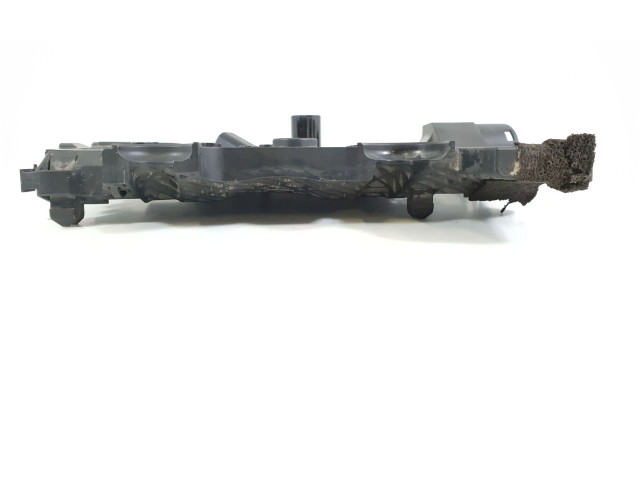 Блок предохранителей 32200114, 19716000002   Volvo S60    