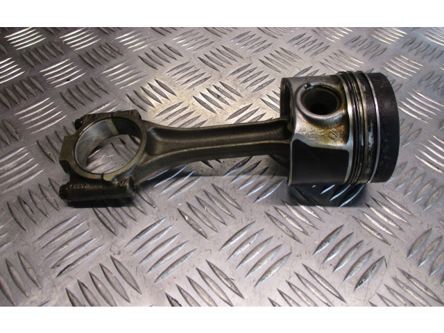  Поршень с шатуном    Seat Ibiza IV (6J,6P)  