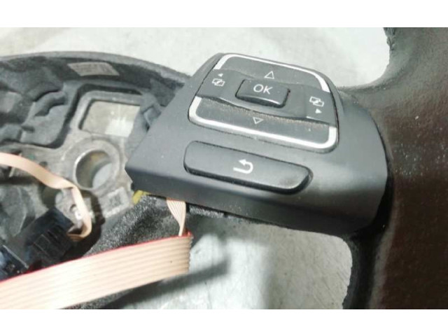 Руль Volkswagen Touran II 2010 - 2016 года 61978185A, 3RADIOS