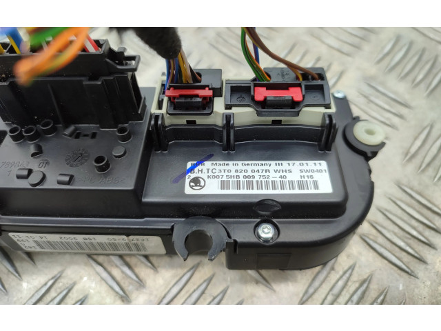 Блок управления климат-контролем 3T0820047R Skoda Yeti (5L)