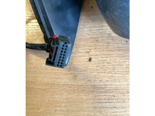 Зеркало электрическое Volkswagen Jetta V 2005 - 2010 года