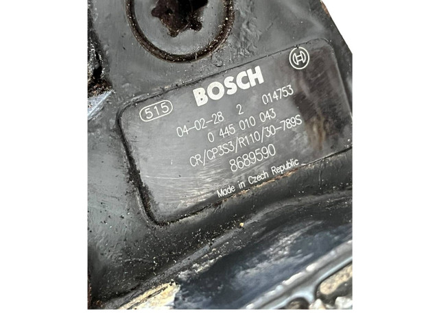 Топливная рампа 0445010043, 8689590   Volvo V70  