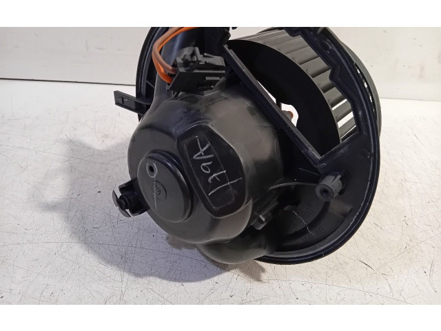 Вентилятор печки       Volkswagen Jetta IV