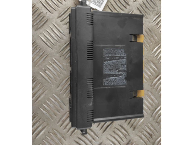 Блок управления климат-контролем    Audi A3 S3 8L