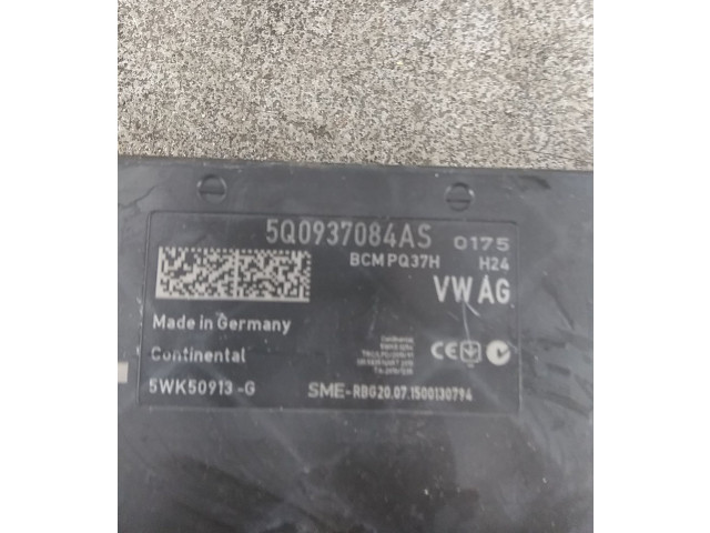 Блок комфорта 5Q0937084AS, 5Q0937084ASZ00 Skoda Octavia Mk3 (5E)