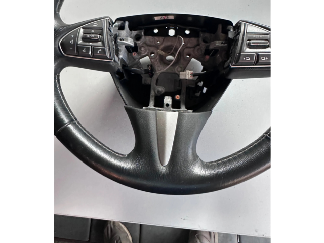 Volant Infiniti Q50 2016