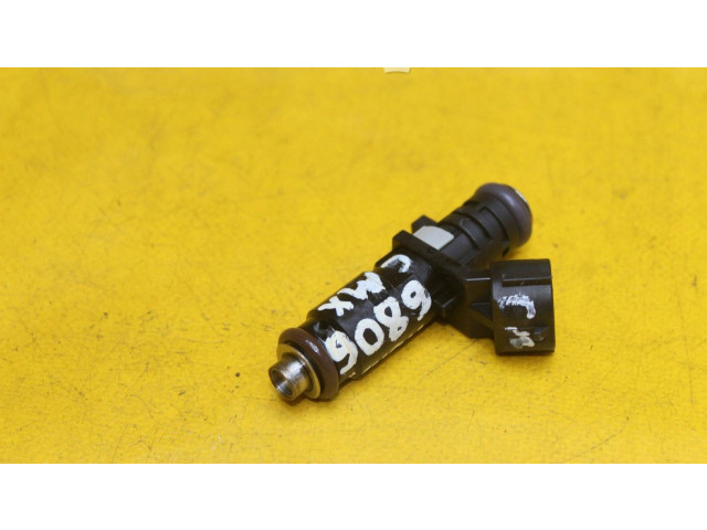 Форсунка 06A906031CM    Volkswagen Golf VIII   