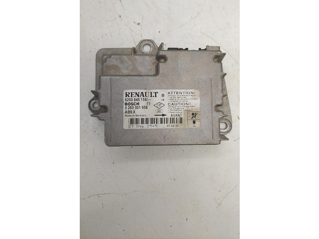 Блок подушек безопасности 8200963406   Renault Clio III