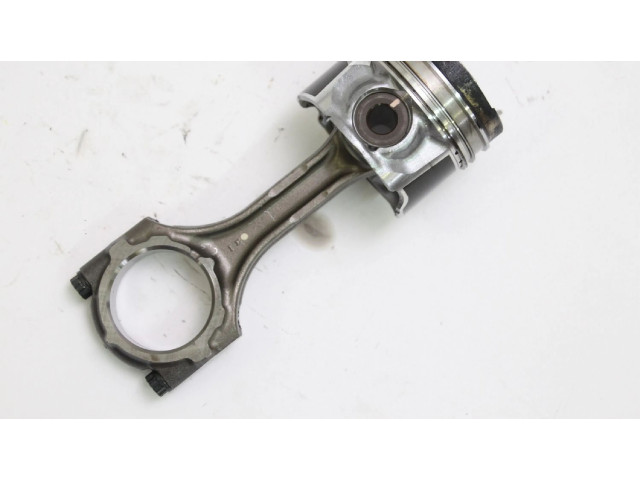 Píst 132010R011, 132010R011 Toyota RAV 4 (XA30) 2AD-FHV