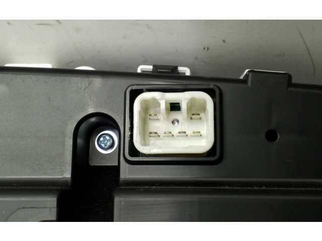 Přístrojová deska Toyota Prius+ (ZVW40) 2012 769166990, 8380047590