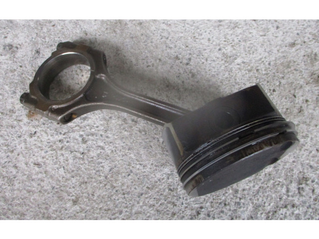 Píst 21135-2B020 KIA Venga