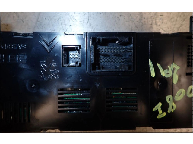 Блок управления климат-контролем 6452Y4   Peugeot 5008