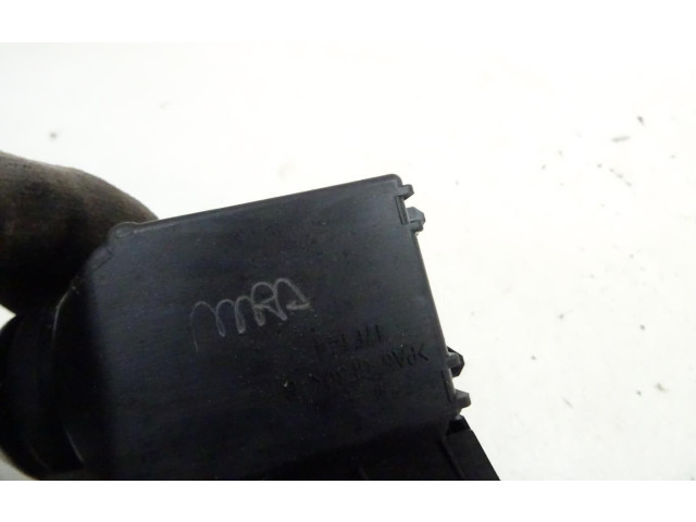 Ручка стеклоочистителей Citroen C1  2006 - 2013 года 6239SA      