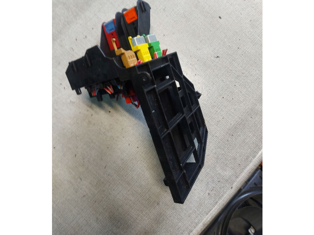 Блок предохранителей 4E1937503A Audi A8 S8 D3 4E