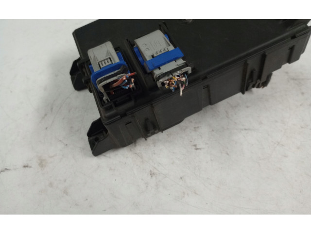 Блок предохранителей 00517986150 Fiat Grande Punto