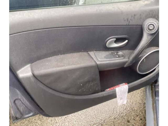 Вентилятор радиатора         Renault Clio III 