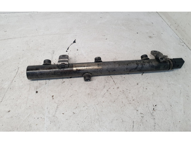 Vstřikovací lišta A2710705495 Mercedes-Benz C W204