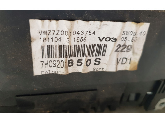 Přístrojová deska Volkswagen Transporter - Caravelle T5 2003 7H0920850S