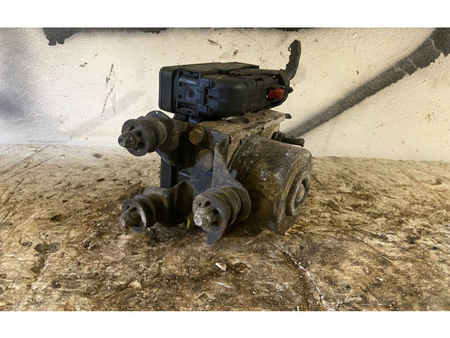 Блок АБС 1K0907379P, 1K614117J Audi A3 S3 8P 2003 - 2012 года