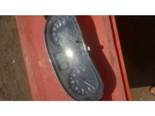 Панель приборов 8200377202   Dacia Logan I       