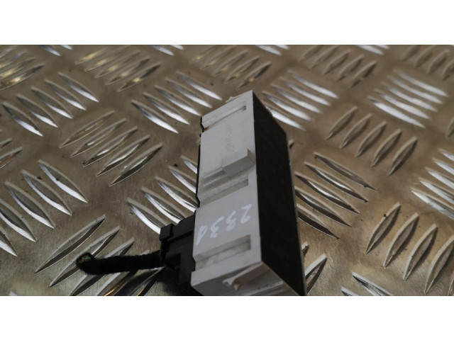 Реле предупреждения об ремнях безопасности