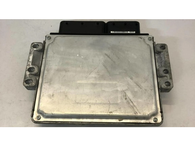 Řídící jednotka 391302A303, 28359771   KIA Venga 2013