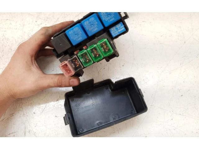 Pojistková skříňka 91490-2E000, 91490-2E000 KIA Magentis 2010