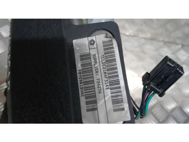 Подушка безопасности водителя TCLDE2104F3143, 73427A   Chrysler Voyager