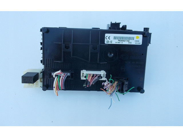 Блок комфорта moduP8200621762, P8200621762 Renault Clio II