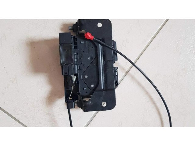 Замок багажника     BMW 3 GT F34 2013-2017 года