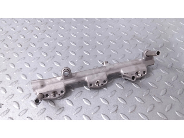 Vstřikovací lišta 13538665631, 8665631 BMW X1 F48 F49 pro benzínový motor 1.5 B38A15A