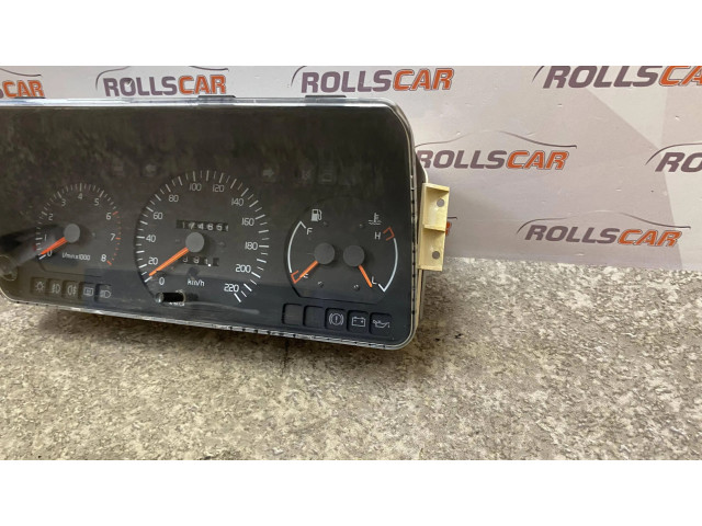 Přístrojová deska Volvo 460 1993 46662702, 270594132302