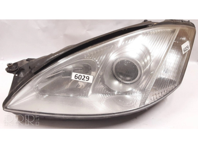 Передняя фара