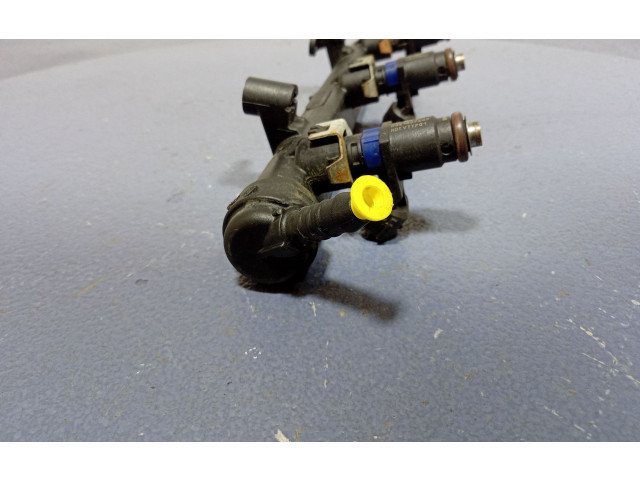 Топливная рампа 04C133313AG, 04C133313AG Skoda Fabia Mk3 (NJ)