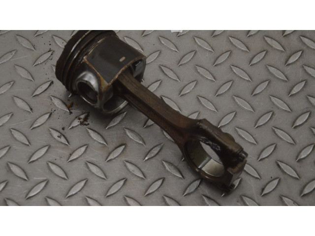 Поршень D 5244 T4 Volvo XC60