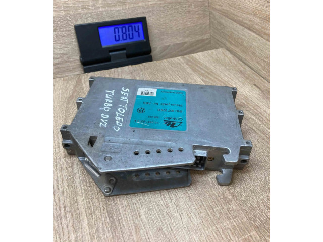 Блок управления АБС 1H0907379B   Volkswagen Golf III