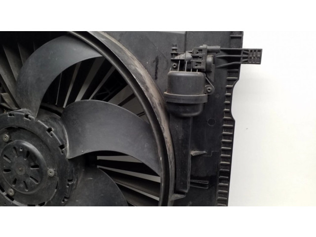 Вентилятор радиатора     A2049061403, A2045000493    Mercedes-Benz E C207 W207 3.0