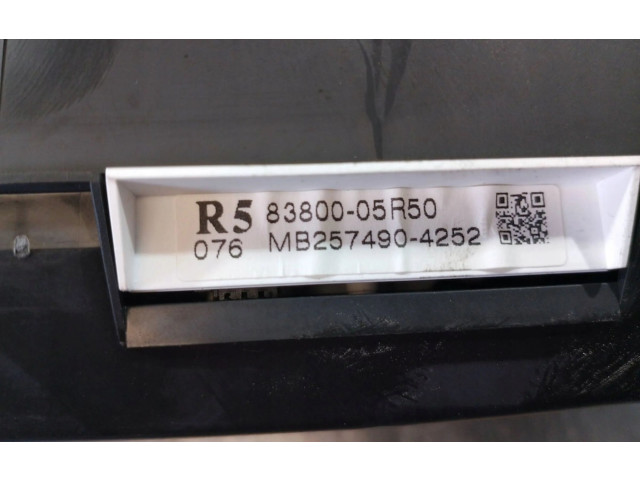 Přístrojová deska Toyota Avensis T270 2014