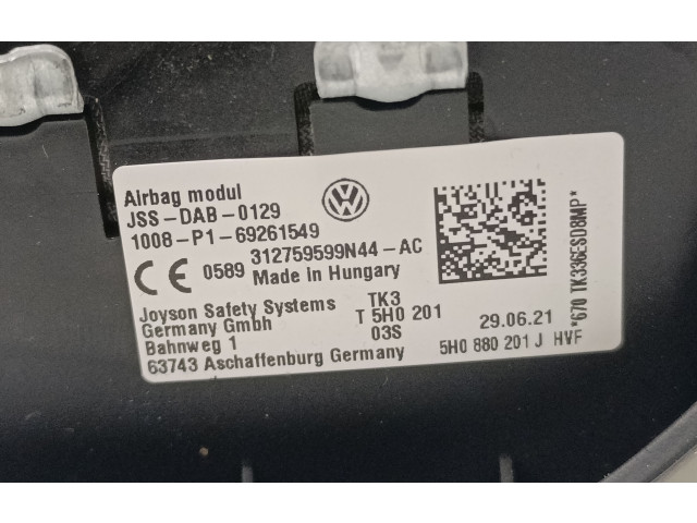 Руль Volkswagen Golf VIII 2019 - года 5H0959542C, 5H0880201J